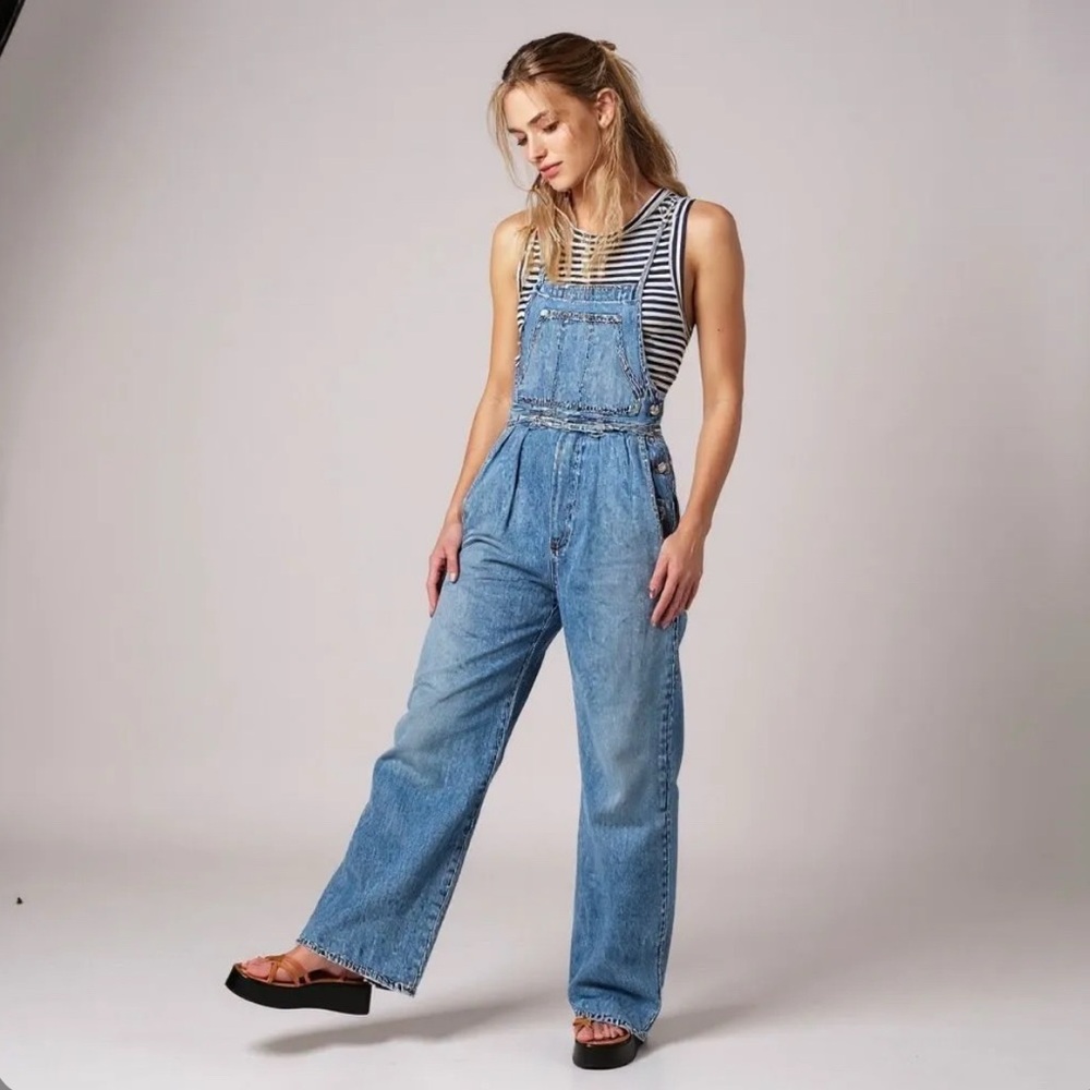 Citizens Of Humanity Light Wash Denim Wide-Leg Overalls